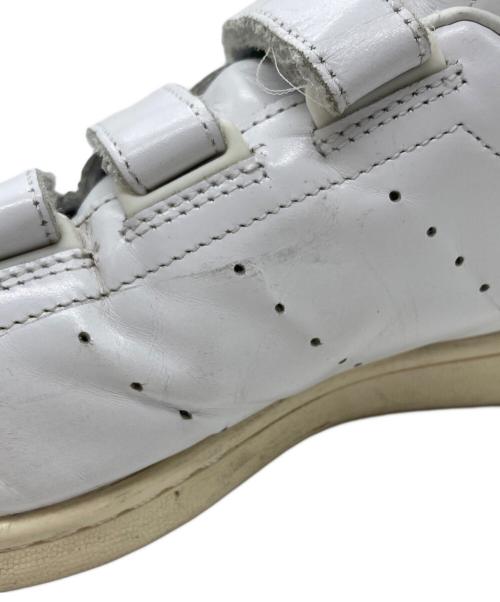 adidas（アディダス）adidas (アディダス) ベルクロスニーカー ホワイト サイズ:28cmの古着・服飾アイテム