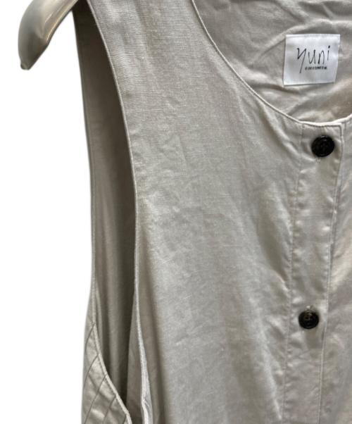 YUNI（ユニ）YUNI (ユニ) フロントボタンノースリーブワンピース ベージュ サイズ:SIZE Freeの古着・服飾アイテム