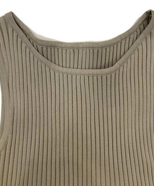 COLLAGE（コラージュ）COLLAGE (コラージュ) ストレッチヤーンノースリーブワンピース ベージュ サイズ:FREE 未使用品の古着・服飾アイテム