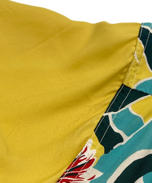 Sun Surf（サンサーフ）Sun Surf (サンサーフ) VOLCANO アロハシャツ イエロー サイズ:SIZE Sの古着・服飾アイテム