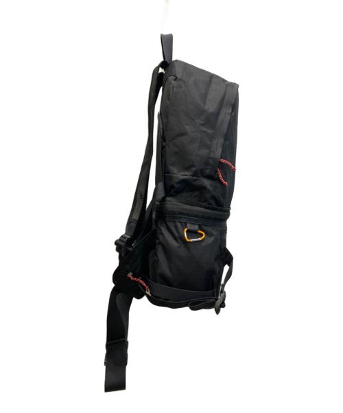 NANGA（ナンガ）NANGA (ナンガ) Speakeasy Convertible Daypack ブラックの古着・服飾アイテム