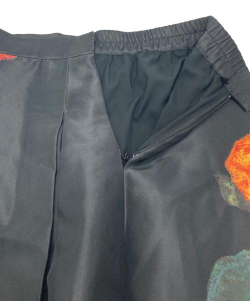 Ameri VINTAGE（アメリヴィンテージ）Ameri VINTAGE (アメリヴィンテージ) ELLIE ASYMMETRY PLEATS SKIRT ブラック サイズ:Mの古着・服飾アイテム