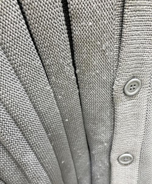 CFCL（シーエフシーエル）CFCL (シーエフシーエル) LOUVER CARDIGAN グレー サイズ:3の古着・服飾アイテム