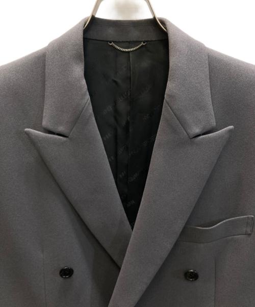 JOHN LAWRENCE SULLIVAN（ジョン ローレンス サリバン）JOHN LAWRENCE SULLIVAN (ジョン ローレンス サリバン) サイドジップダブルジレ グレー サイズ:SIZE OSの古着・服飾アイテム