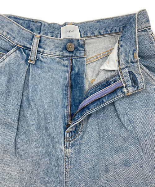 UNGRID（アングリッド）UNGRID (アングリッド) ウエストタックカーブデニム インディゴ サイズ:24の古着・服飾アイテム