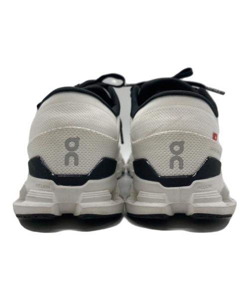 on（オン）on (オン) CLOUD X4 ホワイト サイズ:SIZE 27cmの古着・服飾アイテム