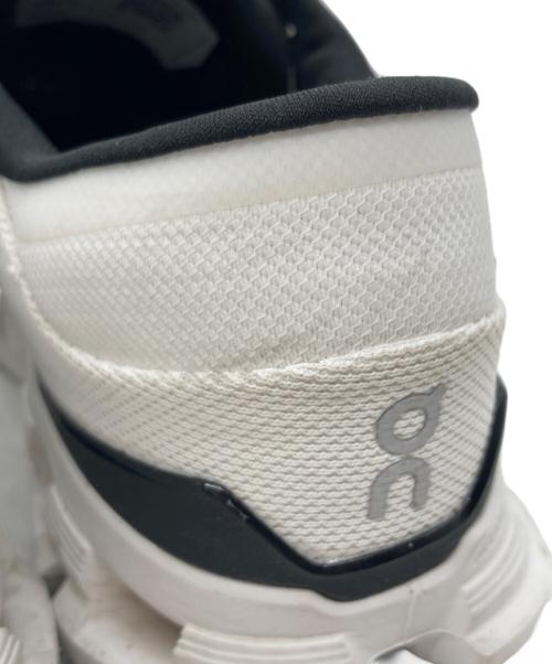 on（オン）on (オン) CLOUD X4 ホワイト サイズ:SIZE 27cmの古着・服飾アイテム