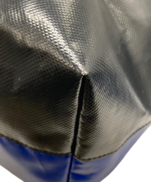 MARNI（マルニ）MARNI (マルニ) バイカラーロゴトートバッグ（bicolor logo tote bag） ブラック×ブルーの古着・服飾アイテム