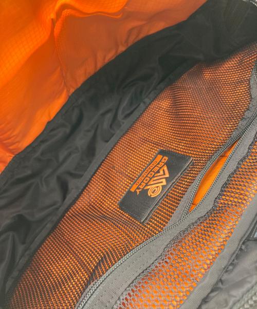 GREGORY（グレゴリー）GREGORY (グレゴリー) CHARI & CO NYC (チャリアンドコーニューヨーク) BIG TAILMATE ボディーバッグ ブラックの古着・服飾アイテム