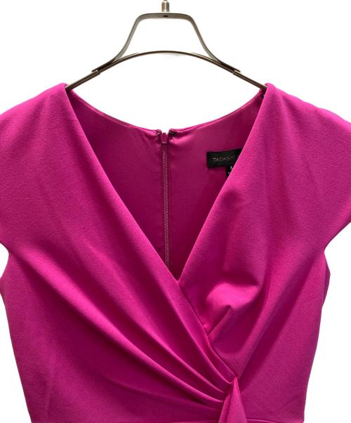 TADASHI SHOJI（タダシ ショージ）TADASHI SHOJI (タダシ ショージ) カスケードドレープ クレープドレス ピンク サイズ:Mの古着・服飾アイテム