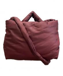 marimekko（マリメッコ）の古着「PILLOW WEEKENDER BAG」｜レッド