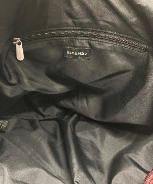 marimekko（マリメッコ）marimekko (マリメッコ) PILLOW WEEKENDER BAG レッドの古着・服飾アイテム