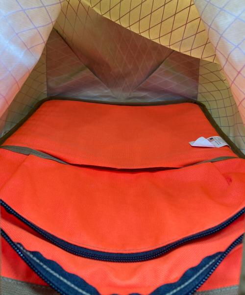 MYSTERY RANCH（ミステリーランチ）MYSTERY RANCH (ミステリーランチ) BOOTY BAG LARGE（ボディバッグラージ） ベージュの古着・服飾アイテム