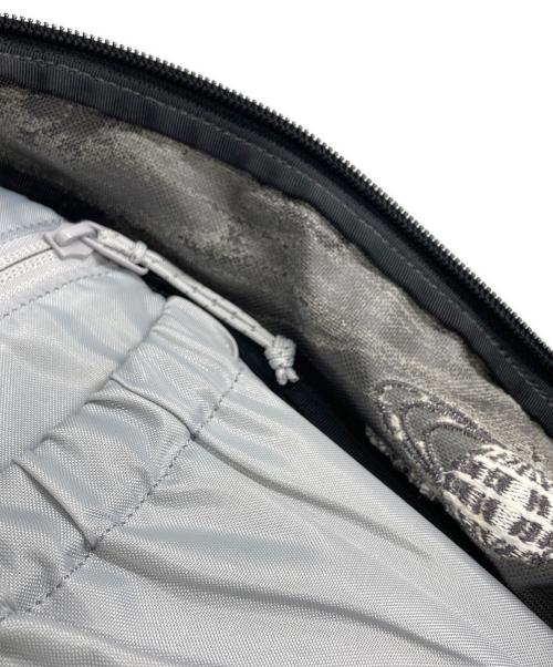 ARC'TERYX（アークテリクス）ARC'TERYX (アークテリクス) BEAMS BOY (ビームスボーイ) 別注 MANTIS 26（マンティス26） グレーの古着・服飾アイテム