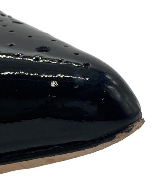 LAUREN RALPH LAUREN（ローレンラルフローレン）LAUREN RALPH LAUREN (ローレンラルフローレン) ウイングチップ フラットパンプス ベージュ×ブラック サイズ:SIZE 6Bの古着・服飾アイテム