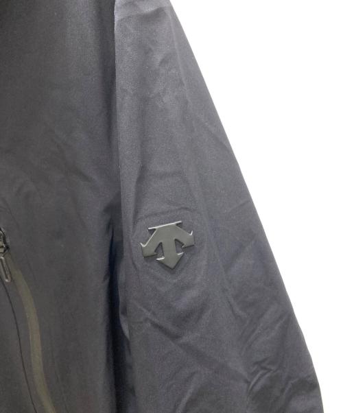 DESCENTE ALLTERRAIN（デザイント オルテライン）DESCENTE ALLTERRAIN (デザイント オルテライン) HARD SHELL JACKET CREAS ブラック サイズ:Oの古着・服飾アイテム