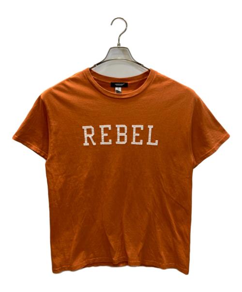 UNDERCOVER（アンダーカバー）UNDERCOVER (アンダーカバー) REBELパッチTシャツ オレンジ サイズ:Lの古着・服飾アイテム