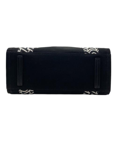 MARC JACOBS（マークジェイコブズ）MARC JACOBS (マークジェイコブス) ザ モノグラム M ミディアム トートバッグ ブラックの古着・服飾アイテム