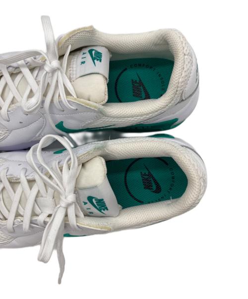NIKE（ナイキ）NIKE (ナイキ) W AIR MAX EXCEE（エア マックス エクシー） ホワイト×グリーン サイズ:US 7の古着・服飾アイテム