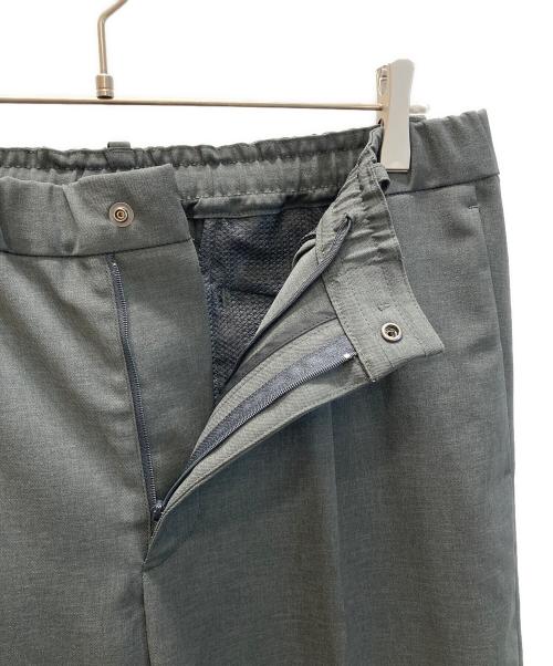 GOLDWIN（ゴールドウイン）GOLDWIN (ゴールドウイン) One Tuck Straight Pants / ワン タック ストレートパンツ グレー サイズ:SIZE 3の古着・服飾アイテム