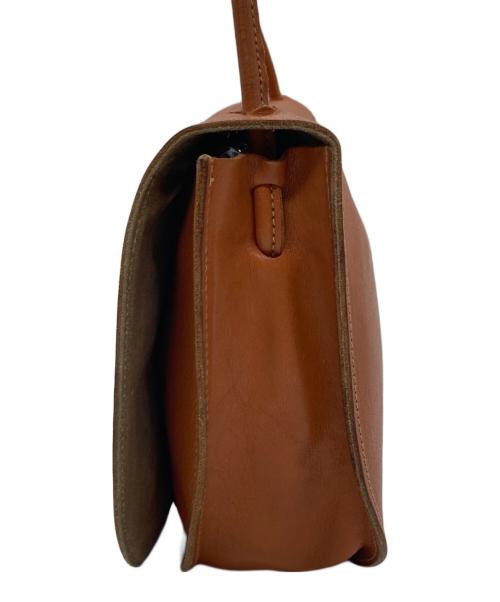 IL BISONTE（イル ビゾンテ）IL BISONTE (イル ビゾンテ) フラップショルダーバッグ ブラウンの古着・服飾アイテム