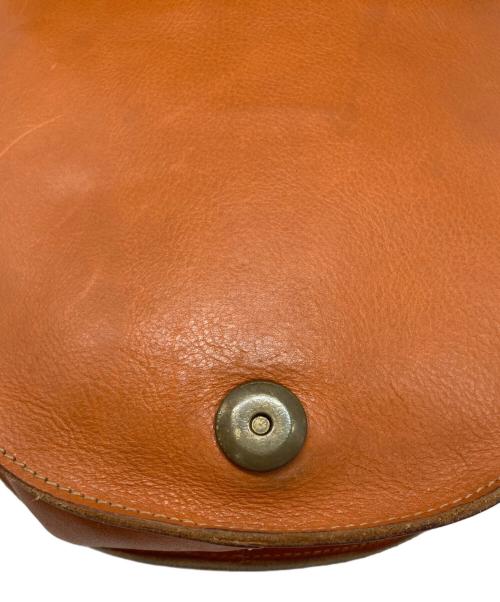 IL BISONTE（イル ビゾンテ）IL BISONTE (イル ビゾンテ) フラップショルダーバッグ ブラウンの古着・服飾アイテム