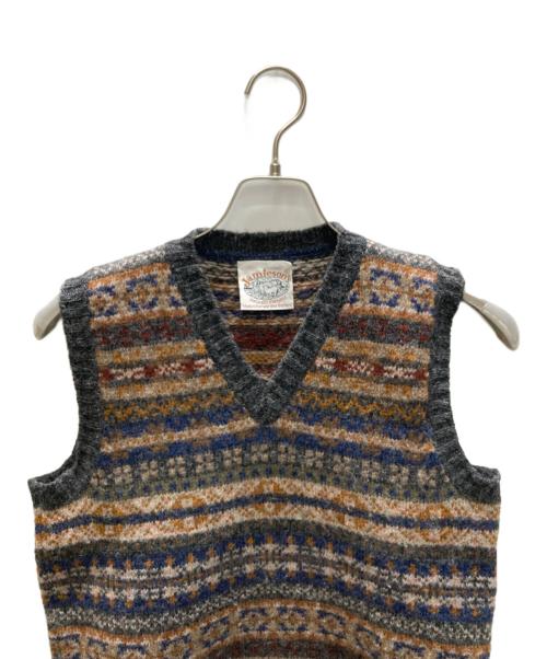 Jamieson’s Knitwear（ジャミーソンズニットウェア）Jamieson’s Knitwear (ジャミーソンズニットウェア) フェアアイルニットベスト ブラウン サイズ:Sの古着・服飾アイテム