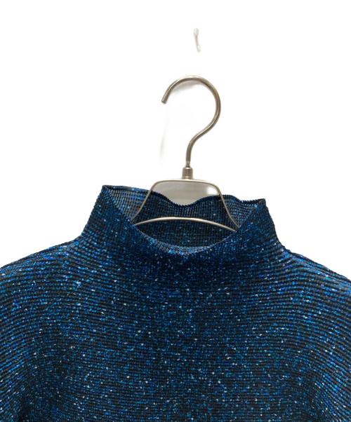 me ISSEY MIYAKE（ミーイッセイ ミヤケ）me ISSEY MIYAKE (ミーイッセイ ミヤケ) タートルプリーツカットソー ブルー×ブラック サイズ:FREEの古着・服飾アイテム