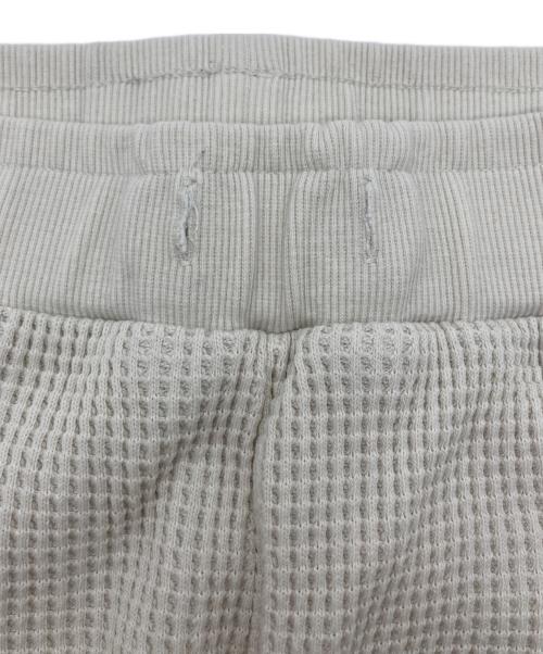 Fake Ass Flowers（フェイク アス フラワーズ）Fake Ass Flowers (フェイク アス フラワーズ) THERMAL WARM UP PANTS アイボリー サイズ:Mの古着・服飾アイテム