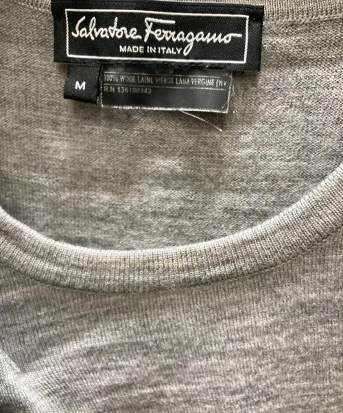 Salvatore Ferragamo（サルヴァトーレ フェラガモ）Salvatore Ferragamo (サルヴァトーレ フェラガモ) アンサンブルカーディガン グレー サイズ:Mの古着・服飾アイテム