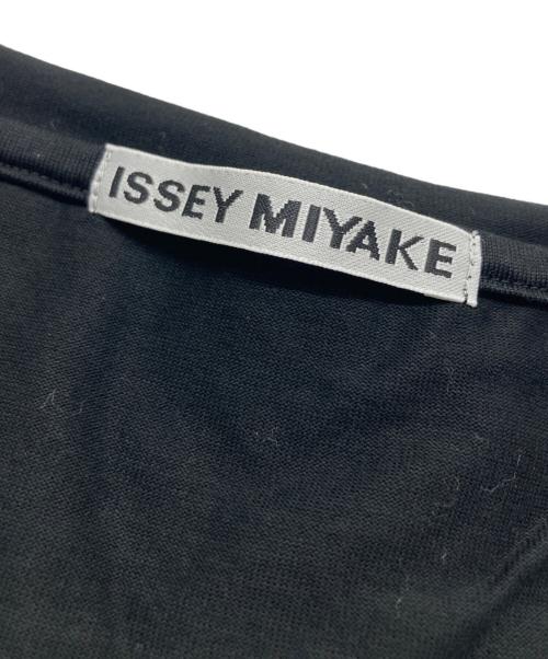 ISSEY MIYAKE（イッセイミヤケ）ISSEY MIYAKE (イッセイミヤケ) Tシャツ ブラック サイズ:SIZE 2の古着・服飾アイテム