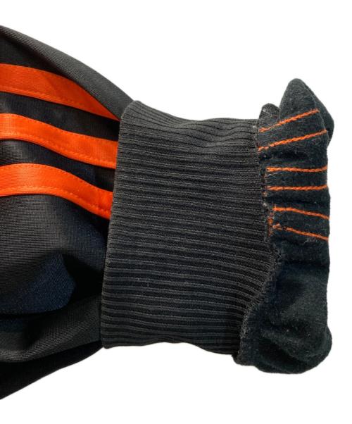 adidas（アディダス）adidas (アディダス) トラックジャケット ブラック×オレンジ サイズ:Mの古着・服飾アイテム