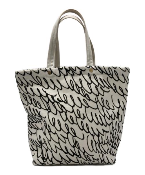 mina perhonen（ミナ ペルホネン）mina perhonen (ミナ ペルホネン) lululu ハンドバッグ ホワイトの古着・服飾アイテム