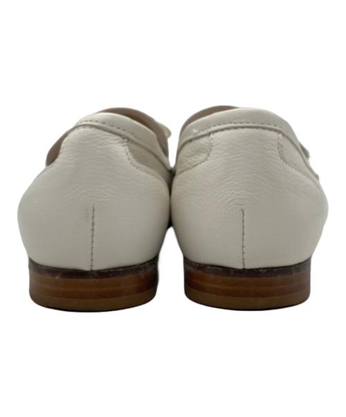 luca grossi（ルカグロッシ）Luca Grossi (ルカグロッシ) リボンキルトローファー ホワイト サイズ:35 1/2の古着・服飾アイテム