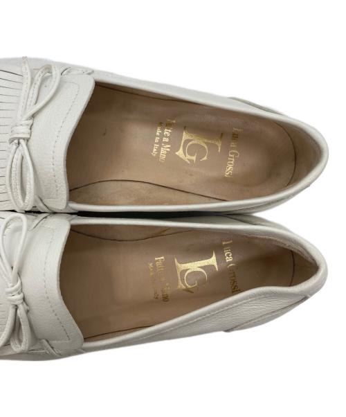 luca grossi（ルカグロッシ）Luca Grossi (ルカグロッシ) リボンキルトローファー ホワイト サイズ:35 1/2の古着・服飾アイテム