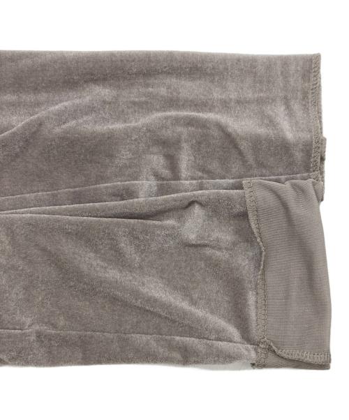 6(ROKU) BEAUTY&YOUTH（ロク ビューティーアンドユース）6(ROKU) BEAUTY&YOUTH (ロク ビューティーアンドユース) シアー ベロア シャツプルオーバー ベージュ サイズ:FREEの古着・服飾アイテム