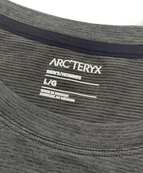 ARC'TERYX（アークテリクス）ARC'TERYX (アークテリクス) CORMAC LOGO SS グレー サイズ:SIZE Lの古着・服飾アイテム
