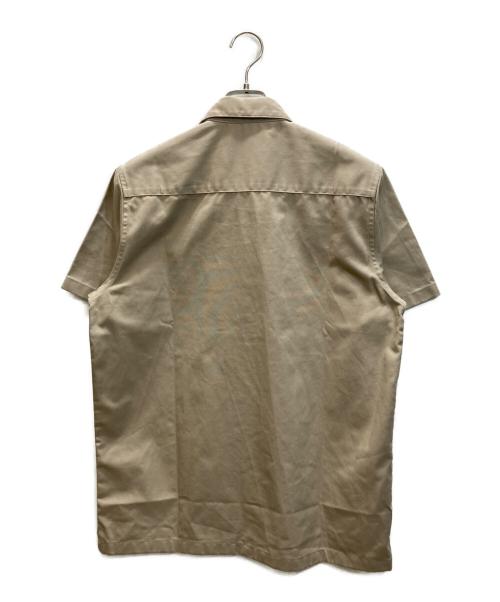 CarHartt（カーハート）CarHartt (カーハート) S/S MASTER SHIRT ベージュ サイズ:Mの古着・服飾アイテム