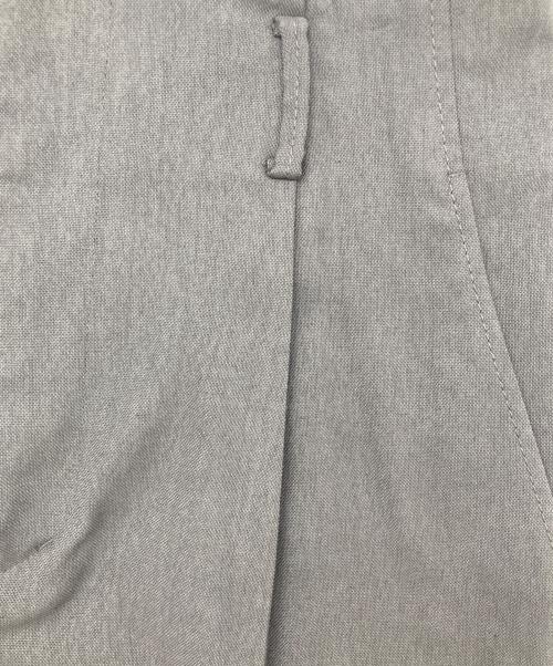SHIPS（シップス）SHIPS (シップス) ドライオックス フロント タック ストレート パンツ グレー サイズ:Mの古着・服飾アイテム