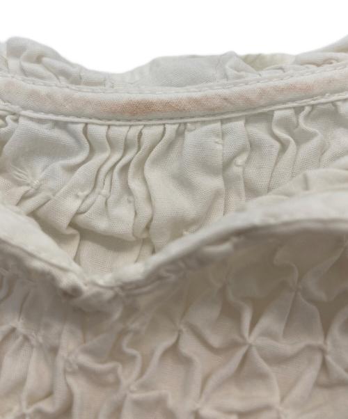 sea NEW YORK（シー ニューヨーク）sea NEW YORK (シー ニューヨーク) Casey hand smocked l/slv top ホワイト サイズ:SIZE Mの古着・服飾アイテム