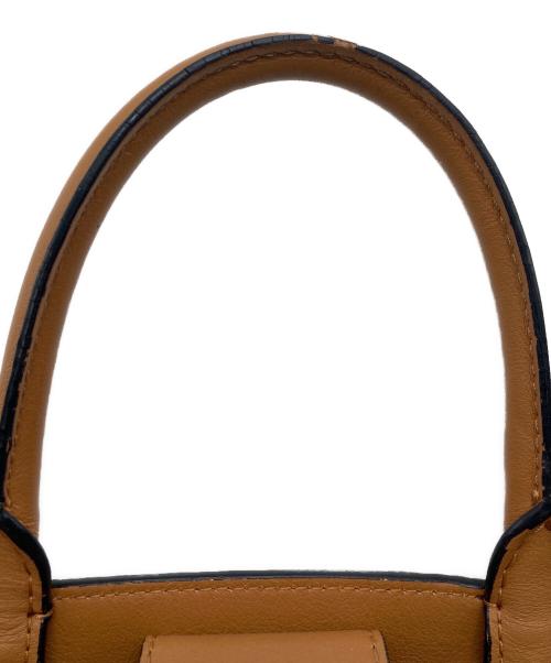 MCM（エムシーエム）MCM (エムシーエム) Essential Visetos Tote 2WAYロゴグラムショルダーバッグ ブラウンの古着・服飾アイテム