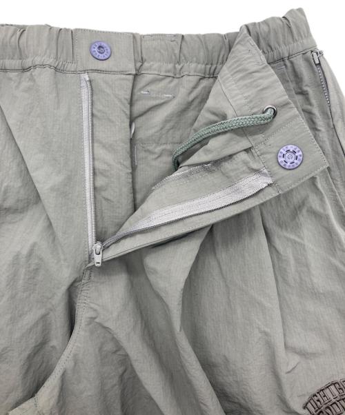 TIGHTBOOTH PRODUCTION（タイトブースプロダクション）TIGHTBOOTH PRODUCTION (タイトブースプロダクション) RIPPLE BALLOON PANTS グリーン サイズ:Mの古着・服飾アイテム