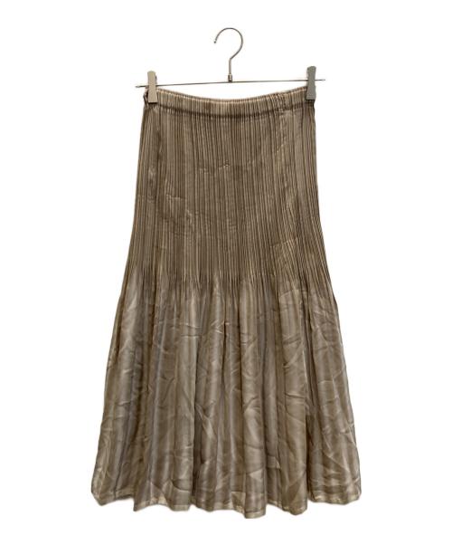 ISSEY MIYAKE FETE（イッセイミヤケフェット）ISSEY MIYAKE FETE (イッセイミヤケフェット) プリーツスカート ベージュ サイズ:01の古着・服飾アイテム