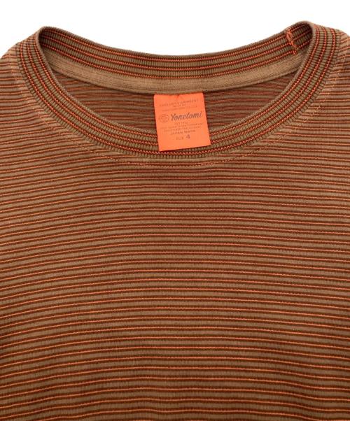 Yonetomi（ヨネトミ）Yonetomi (ヨネトミ) GARMENT DYED RANDOM BORDER T-SHIRT ブラウン サイズ:4の古着・服飾アイテム