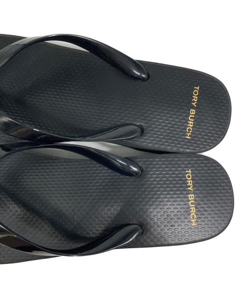 TORY BURCH（トリーバーチ）TORY BURCH (トリーバーチ) CUT-OUT WEDGEFLIP FLOP ブラック サイズ:SIZE US 10の古着・服飾アイテム