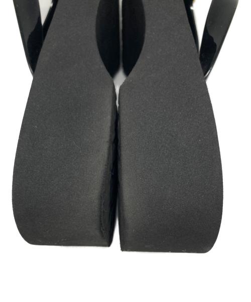 TORY BURCH（トリーバーチ）TORY BURCH (トリーバーチ) CUT-OUT WEDGEFLIP FLOP ブラック サイズ:SIZE US 10の古着・服飾アイテム