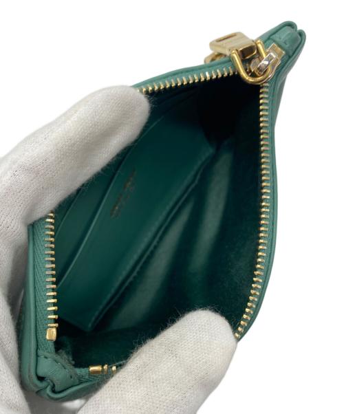 MIU MIU（ミュウミュウ）MIU MIU (ミュウミュウ) フラグメントケース グリーンの古着・服飾アイテム