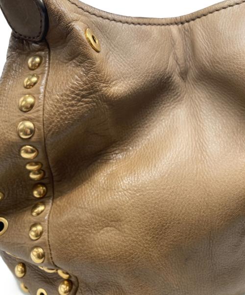 MIU MIU（ミュウミュウ）MIU MIU (ミュウミュウ) スタッズ レザーワンショルダーバッグ ブラウンの古着・服飾アイテム