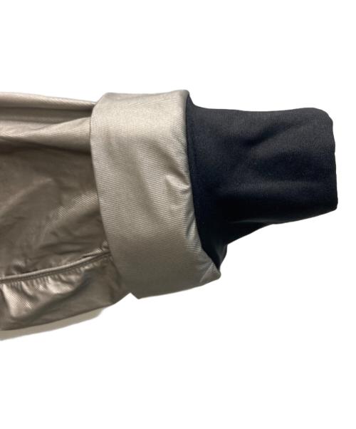 EA7 EMPORIO ARMANI（EA7 エンポリオアルマーニ）EA7 EMPORIO ARMANI (EA7 エンポリオアルマーニ) ジップアップジャケット シルバー サイズ:Mの古着・服飾アイテム