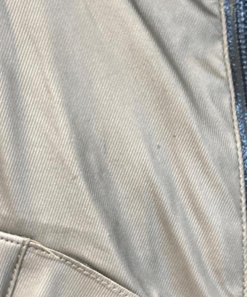 EA7 EMPORIO ARMANI（EA7 エンポリオアルマーニ）EA7 EMPORIO ARMANI (EA7 エンポリオアルマーニ) ジップアップジャケット シルバー サイズ:Mの古着・服飾アイテム